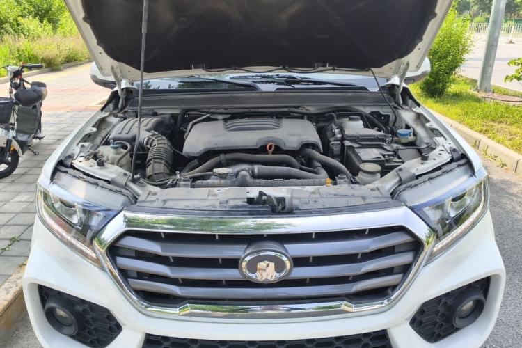 Used Great Wall Wingle 7 2019 2.0T Gasoline Two-Wheel-Drive Elite Version China VI Standard Small Double Cabin GW4C20B Engine Bay