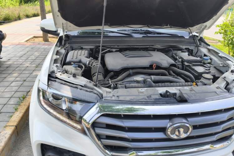 Used Great Wall Wingle 7 2019 2.0T Gasoline Two-Wheel-Drive Elite Version China VI Standard Small Double Cabin GW4C20B Engine Bay Right