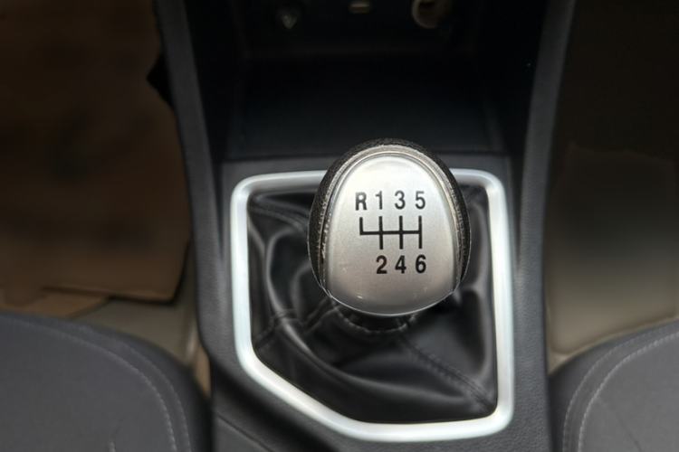 Used Great Wall Wingle 7 2019 2.0T Gasoline Two-Wheel Drive Value Edition China VI Standard Big Double GW4C20B Gear Lever