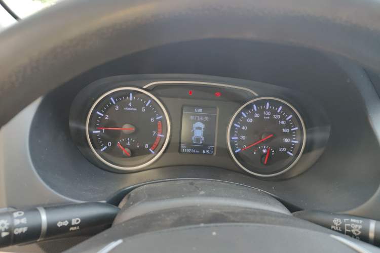Used Great Wall Wingle 7 2019 2.0T Gasoline Two-Wheel Drive Elite Version China VI Standard Big Double Cabin GW4C20B Instrument Cluster