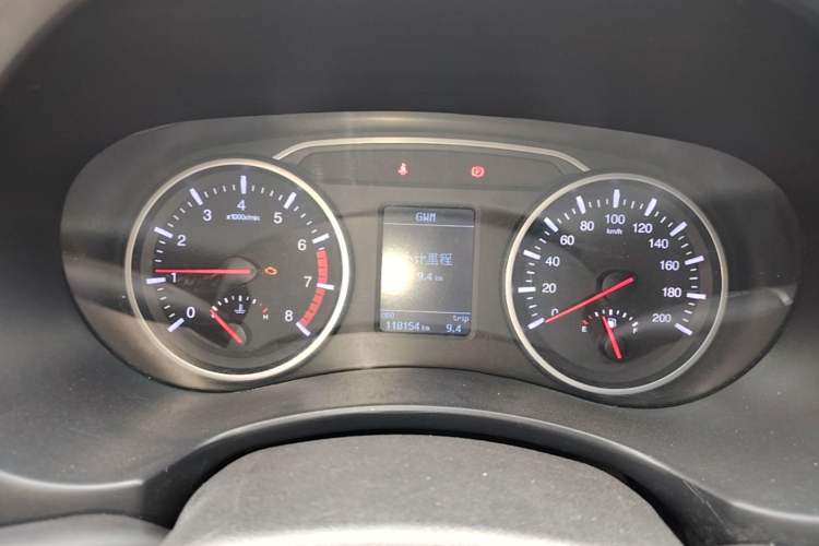 Used Great Wall Wingle 7 2019 2.0T Gasoline Two-Wheel Drive Value Edition China VI Standard Big Double GW4C20B Instrument Cluster