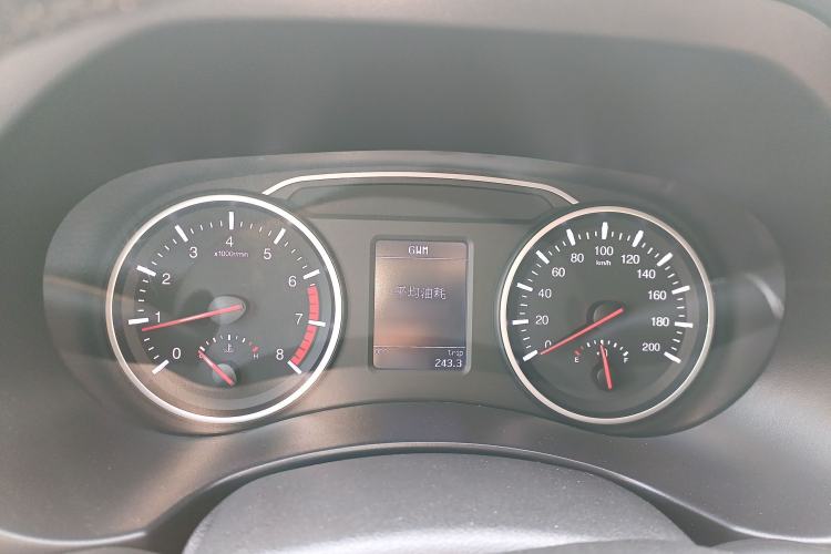Used Great Wall Wingle 7 2019 2.0T Gasoline Two-Wheel Drive Value Edition China VI Standard Compact SUV GW4C20B Instrument Cluster