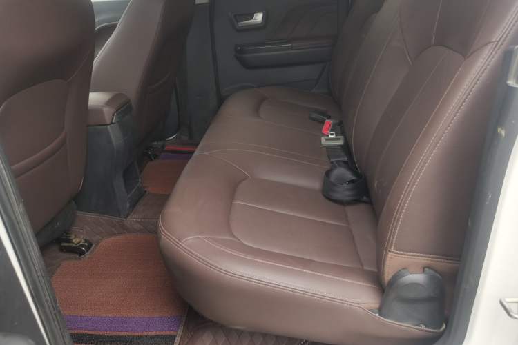 Used Great Wall Wingle 7 2019 2.0T Four-Wheel Drive Value Edition Big Double 4D20D Interior 1
