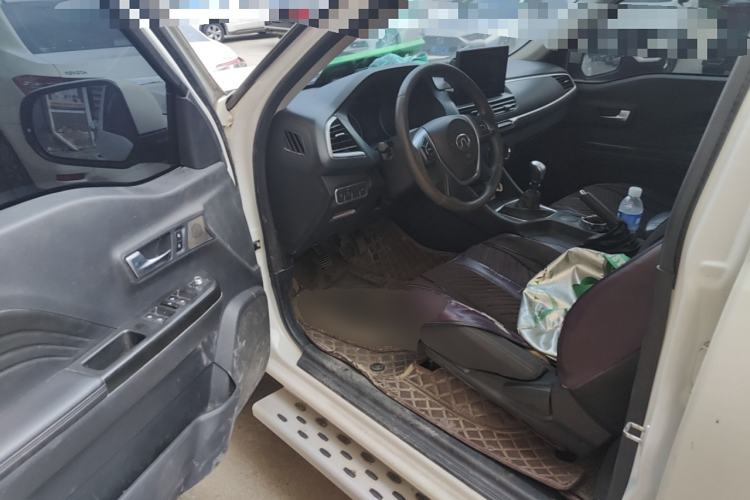 Used Great Wall Wingle 7 2019 2.0T Gasoline Two-Wheel Drive Elite Version China VI Standard Big Double Cabin GW4C20B Interior 3