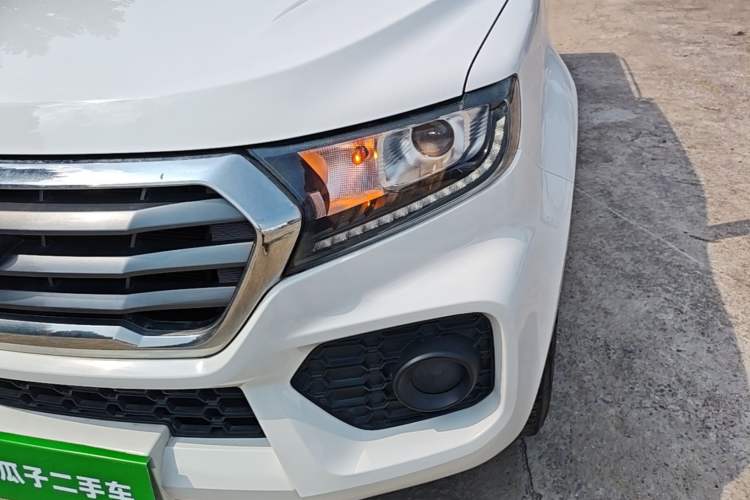 Used Great Wall Wingle 7 2019 2.0T Gasoline Two-Wheel Drive Value Edition China VI Standard Big Double GW4C20B Left Front Headlight