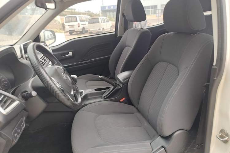 Used Great Wall Wingle 7 2019 2.0T Gasoline Two-Wheel Drive Value Edition China VI Standard Big Double GW4C20B Left Front Seat