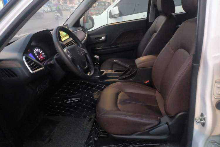 Used Great Wall Wingle 7 2019 2.0T Gasoline Two-Wheel Drive Elite Version China VI Standard Big Double Cabin GW4C20B Left Front Seat