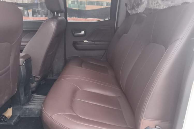 Used Great Wall Wingle 7 2019 2.0T Gasoline Two-Wheel Drive Elite Version China VI Standard Big Double Cabin GW4C20B Left Rear Seat
