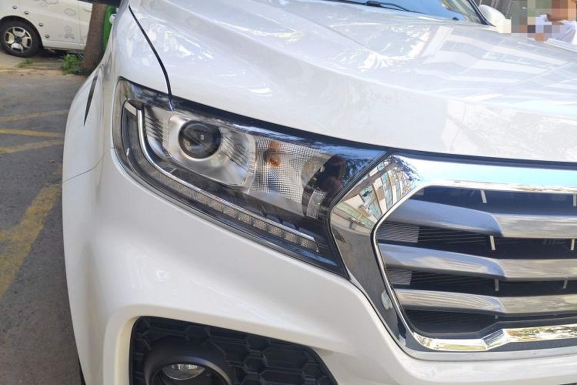 Used Great Wall Wingle 7 2019 2.0T Diesel Two-Wheel Drive Elite Version China VI Standard Big Double Cabin GW4D20M Right Front Headlight
