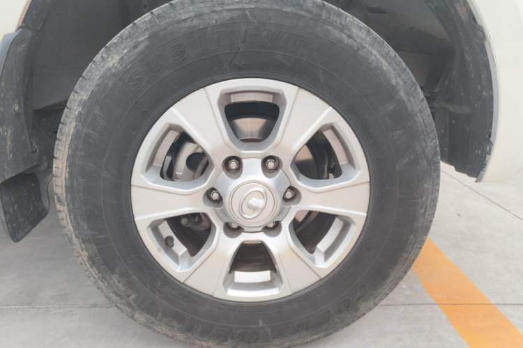 Used Great Wall Wingle 7 2019 2.0T Gasoline Two-Wheel Drive Elite Version China VI Standard Big Double Cabin GW4C20B Right Front Wheel Hub