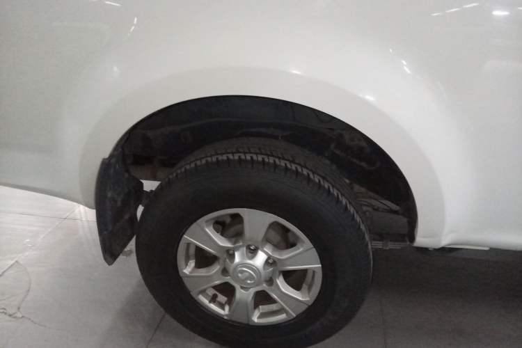 Used Great Wall Wingle 7 2019 2.0T Gasoline Two-Wheel Drive Elite Version China VI Standard Big Double Cabin GW4C20B Right Rear Wheel Hub
