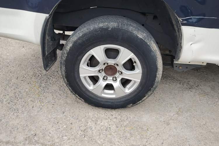 Used Great Wall Wingle 7 2019 2.0T Gasoline Two-Wheel Drive Value Edition China VI Standard Big Double GW4C20B Right Rear Wheel Hub