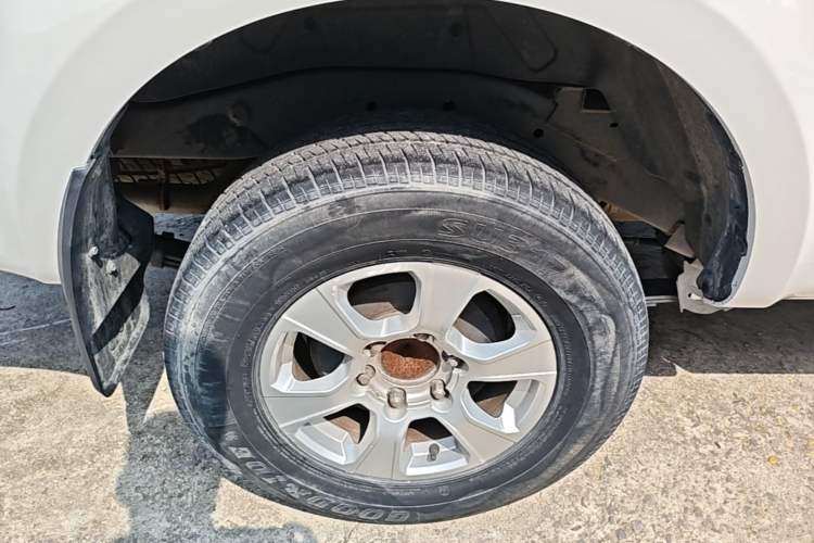 Used Great Wall Wingle 7 2019 2.0T Gasoline Two-Wheel Drive Value Edition China VI Standard Big Double GW4C20B Right Rear Wheel Hub