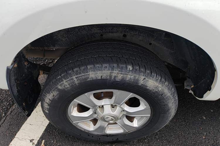 Used Great Wall Wingle 7 2019 2.0T Gasoline 4x4 Elite Version China VI Standard Big Double GW4C20B Right Rear Wheel Hub