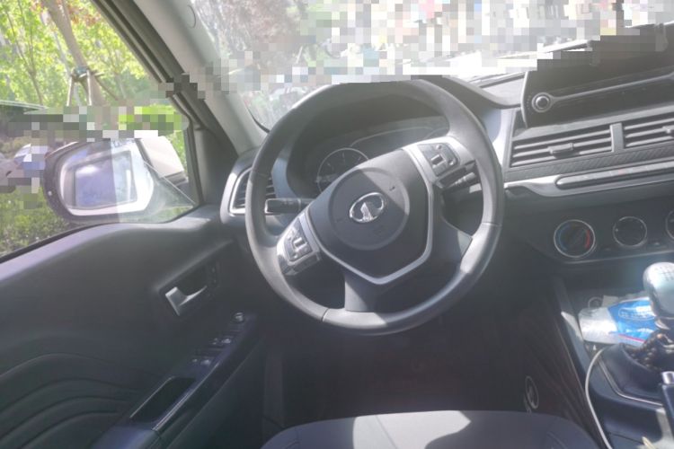 Used Great Wall Wingle 7 2019 2.0T Diesel Two-Wheel Drive Value Edition China VI Standard Big Double Cab GW4D20M Steering Wheel