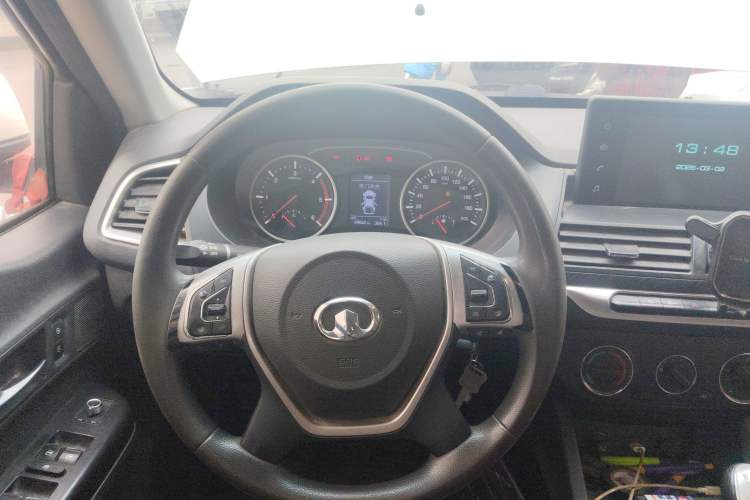 Used Great Wall Wingle 7 2019 2.0T Diesel Two-Wheel Drive Elite Version China VI Standard Big Double Cabin GW4D20M Steering Wheel