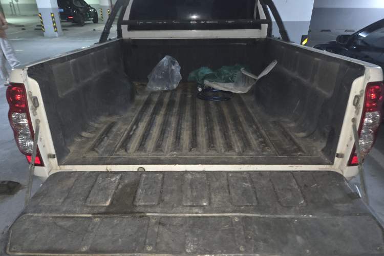 Used Great Wall Wingle 7 2019 2.0T Diesel 4x4 Value Edition China VI Standard Big Double Cab – GW4D20M Trunk