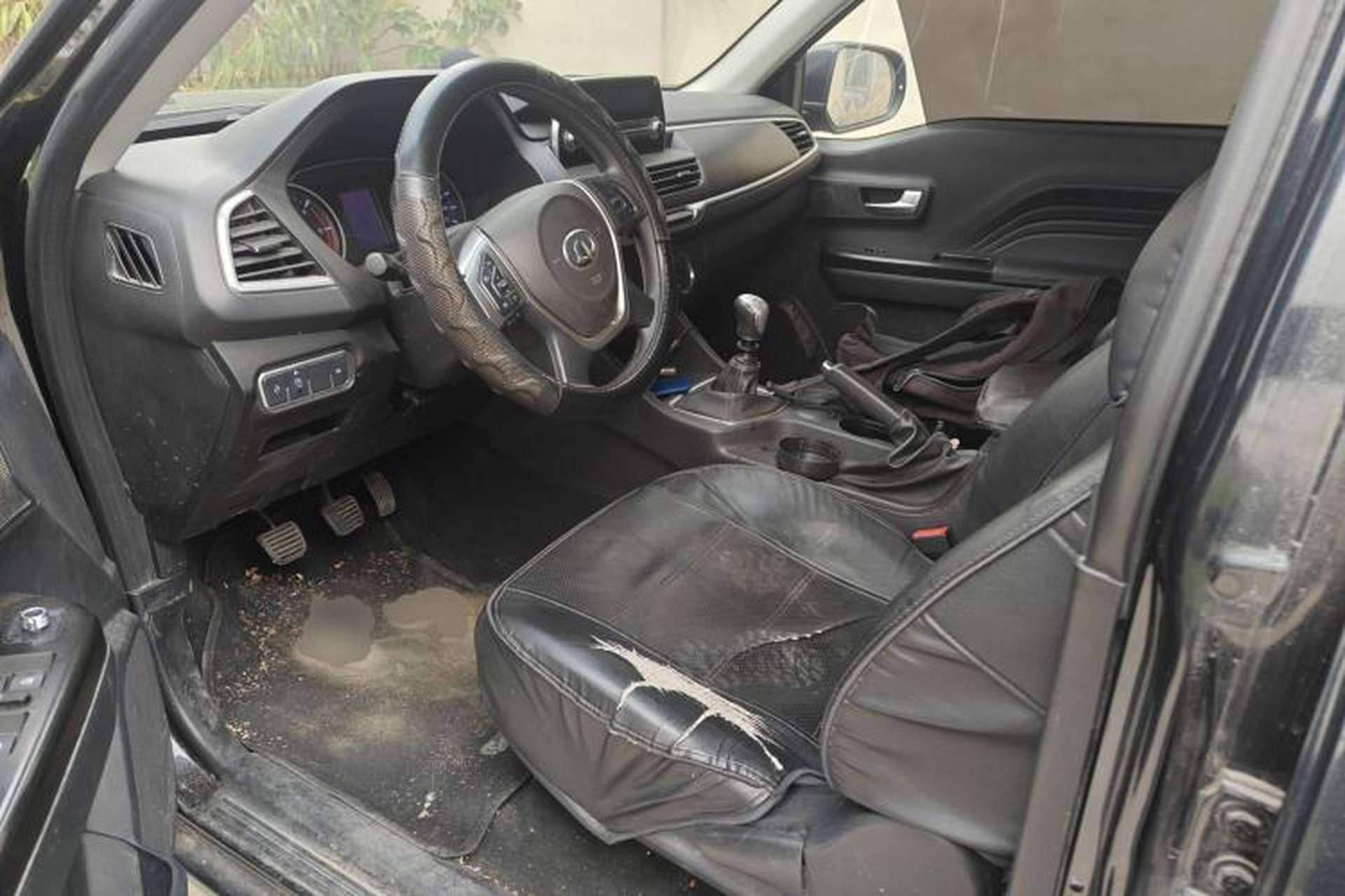 Used Great Wall Wingle 7 2020 2.0T Diesel Two-Wheel-Drive Crown Champion Business-Grade Large Double-Cab GW4D20M Left Front Seat