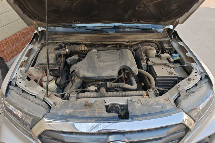 Used Great Wall Wingle 7 2020 2.0T Diesel Two-Wheel-Drive Crown Champion Business-Grade Large Double-Cab GW4D20M Engine Bay