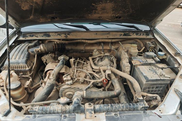 Used Great Wall Wingle 7 2020 2.0T Diesel Two-Wheel-Drive Crown Champion Business-Grade Large Double-Cab GW4D20M Engine Bay