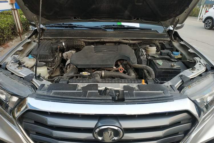 Used Great Wall Wingle 7 2020 2.0T Diesel 4x4 Crown Champion Business-Grade Double Cab GW4D20M Engine Bay