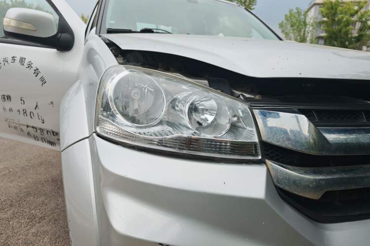 Used Great Wall Wingle 7 2020 2.0T Diesel Two-Wheel-Drive Crown Champion Business-Grade Large Double-Cab GW4D20M Right Front Headlight