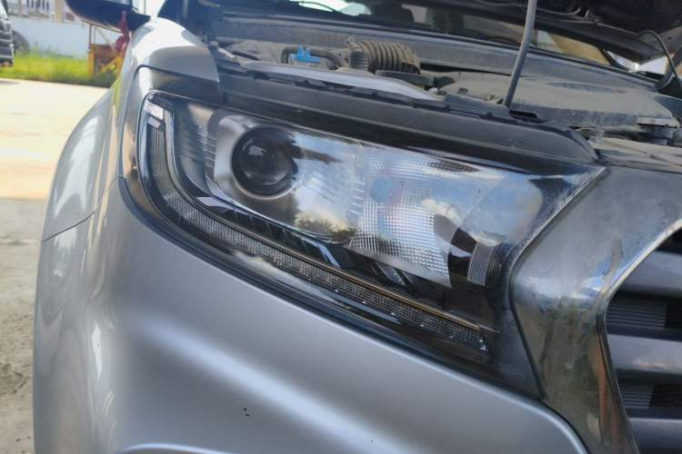 Used Great Wall Wingle 7 2020 2.0T Diesel Two-Wheel-Drive Crown Champion Business-Grade Large Double-Cab GW4D20M Right Front Headlight