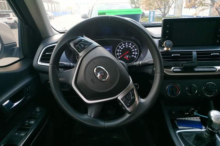 Used Great Wall Wingle 7 2020 2.0T Diesel 4x4 Crown Champion Business-Grade Double Cab GW4D20M Steering Wheel