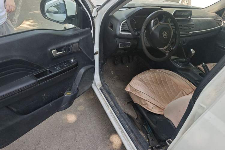 Used Great Wall Wingle 7 2020 2.0T Diesel Two-Wheel-Drive Crown Champion Business-Grade Large Double-Cab GW4D20M Driver Seat