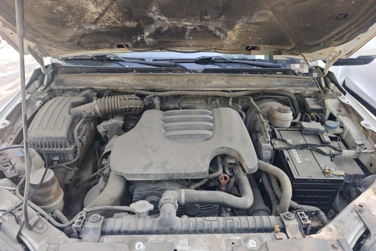 Used Great Wall Wingle 7 2020 2.0T Diesel Two-Wheel-Drive Crown Champion Business-Grade Large Double-Cab GW4D20M Engine Bay