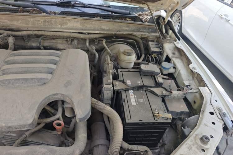 Used Great Wall Wingle 7 2020 2.0T Diesel Two-Wheel-Drive Crown Champion Business-Grade Large Double-Cab GW4D20M Engine Bay Left