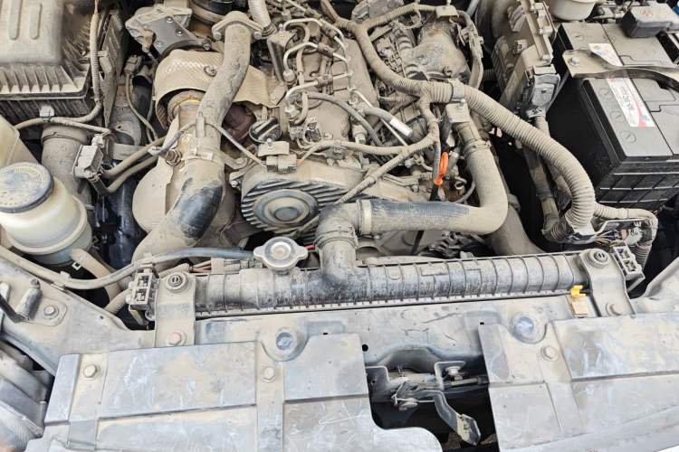 Used Great Wall Wingle 7 2021 2.0T Diesel Two-Wheel Drive Elite Version Big Double GW4D20M Engine Bay