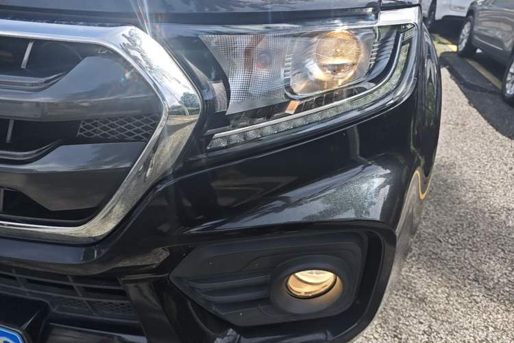 Used Great Wall Wingle 7 2021 2.0T Diesel Two-Wheel Drive Elite Version Big Double GW4D20M Left Front Headlight