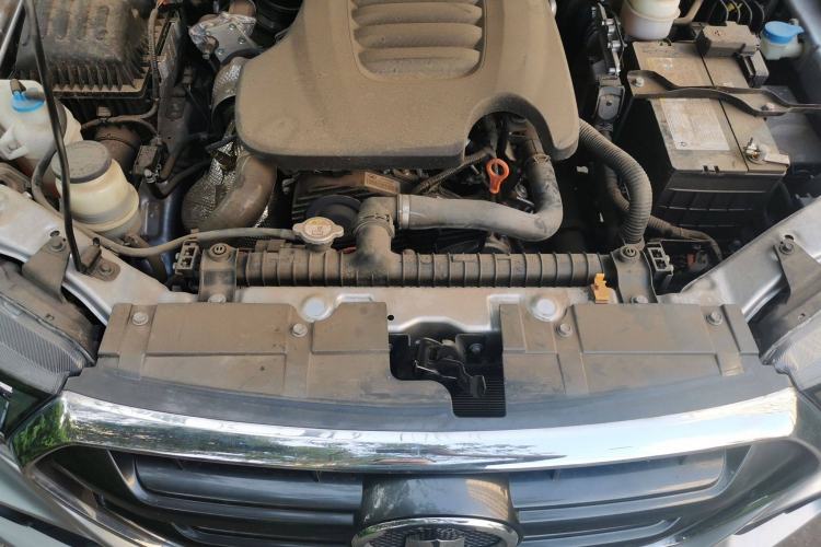Used Great Wall Wingle 7 2021 2.0T Diesel Two-Wheel Drive Elite Version Big Double GW4D20M Engine Bay