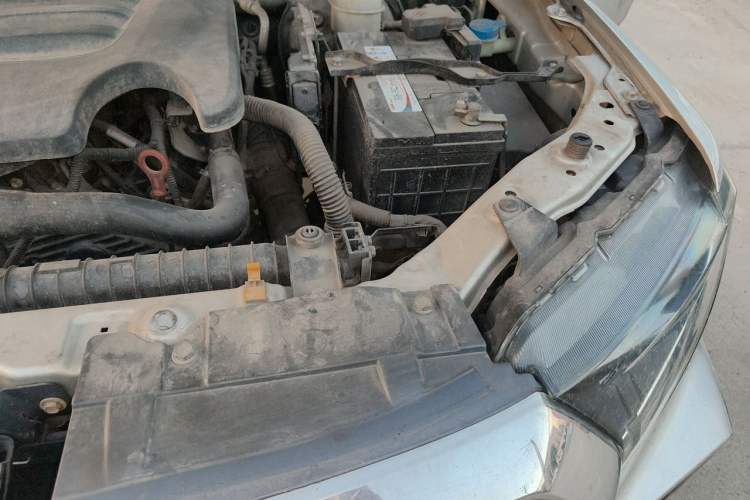 Used Great Wall Wingle 7 2021 2.0T Diesel Two-Wheel Drive Elite Version Big Double GW4D20M Engine Bay Left