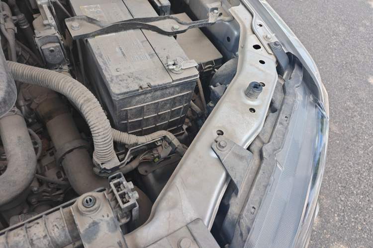 Used Great Wall Wingle 7 2021 2.0T Diesel Two-Wheel Drive Elite Version Big Double GW4D20M Engine Bay Left