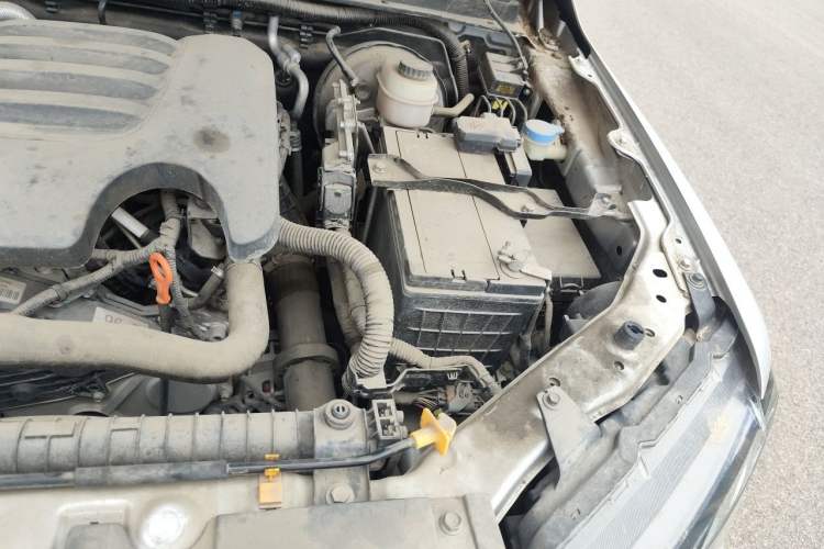 Used Great Wall Wingle 7 2021 2.0T Diesel Two-Wheel Drive Elite Version Big Double GW4D20M Engine Bay Left