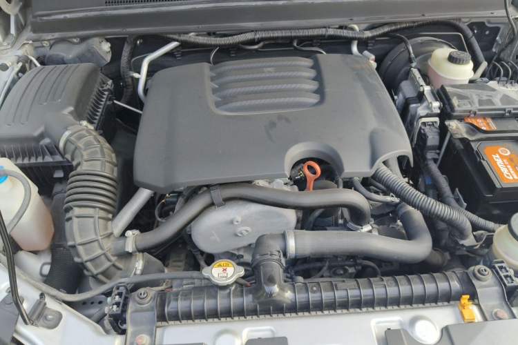Used Great Wall Wingle 7 2021 2.0T Gasoline Two-Wheel-Drive Value Edition Compact SUV GW4C20B Engine Bay