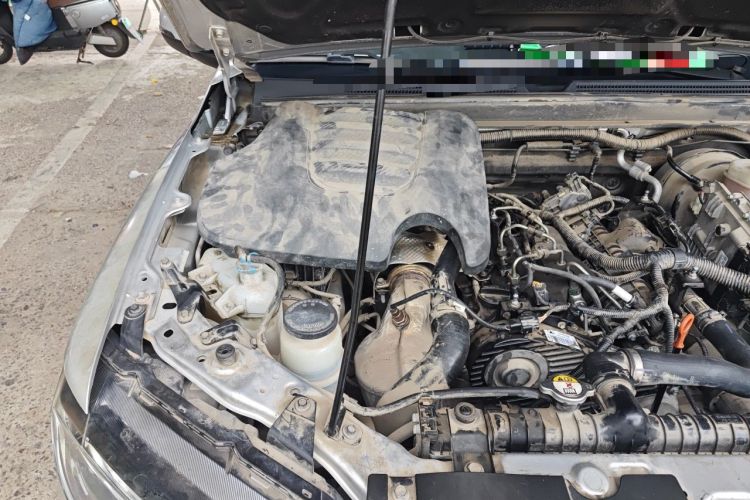 Used Great Wall Wingle 7 2021 2.0T Diesel Two-Wheel Drive Value Edition Big Double GW4D20M Engine Bay Right