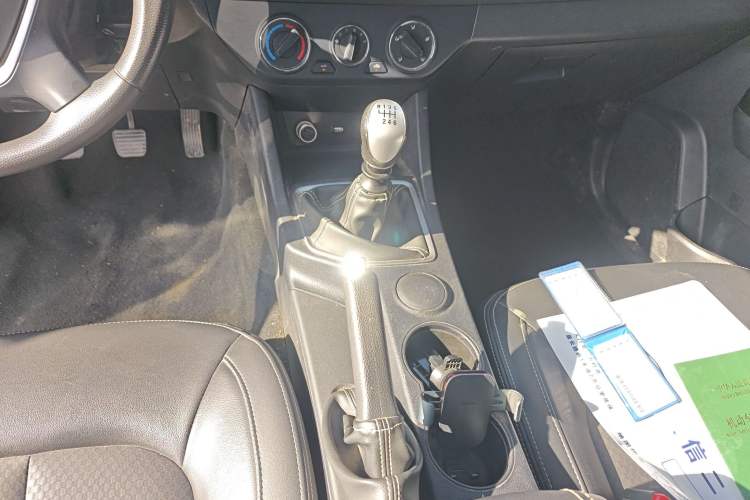 Used Great Wall Wingle 7 2021 2.0T Diesel Two-Wheel Drive Value Edition Big Double GW4D20M Gear Lever