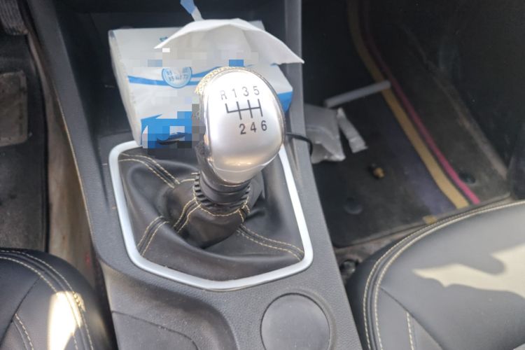 Used Great Wall Wingle 7 2021 2.0T Diesel Two-Wheel Drive Value Edition Big Double GW4D20M Gear Lever