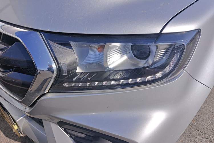 Used Great Wall Wingle 7 2021 2.0T Diesel Two-Wheel Drive Value Edition Big Double GW4D20M Left Front Headlight