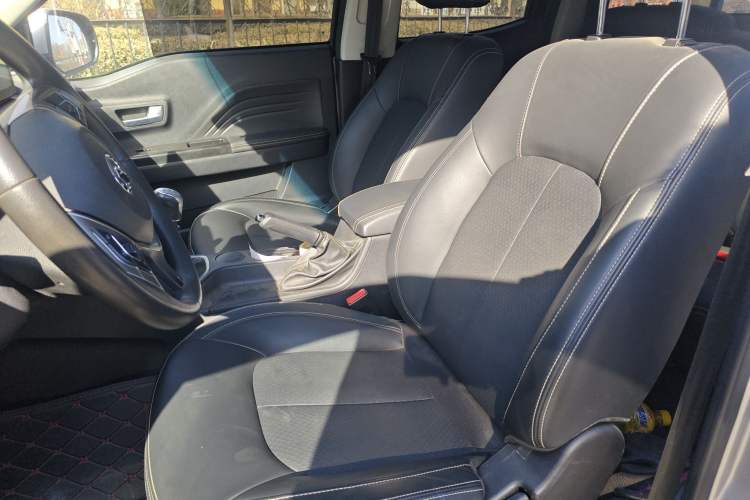 Used Great Wall Wingle 7 2021 2.0T Diesel Two-Wheel Drive Value Edition Big Double GW4D20M Left Front Seat