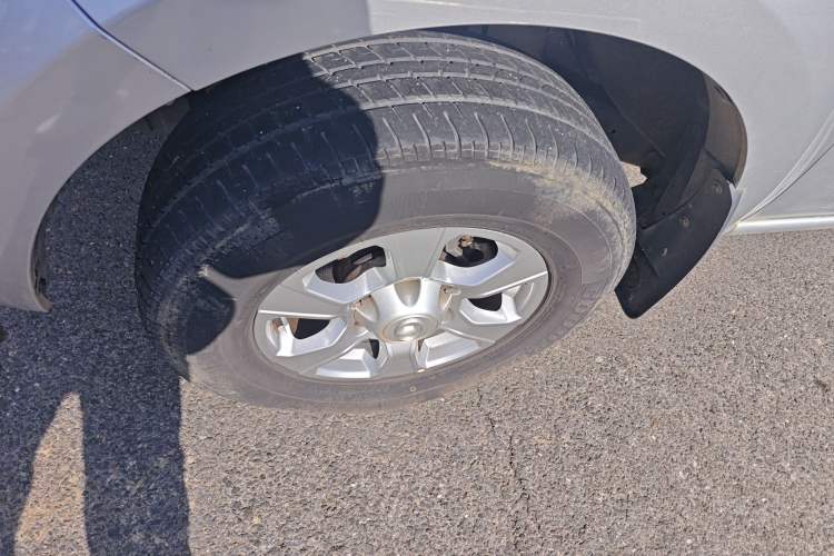 Used Great Wall Wingle 7 2021 2.0T Diesel Two-Wheel Drive Value Edition Big Double GW4D20M Left Front Wheel Hub