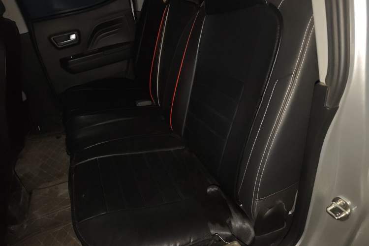 Used Great Wall Wingle 7 2021 2.0T Gasoline Two-Wheel Drive Value Edition Big Double GW4C20B Left Rear Seat