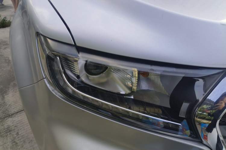 Used Great Wall Wingle 7 2021 2.0T Gasoline Two-Wheel-Drive Value Edition Compact SUV GW4C20B Right Front Headlight