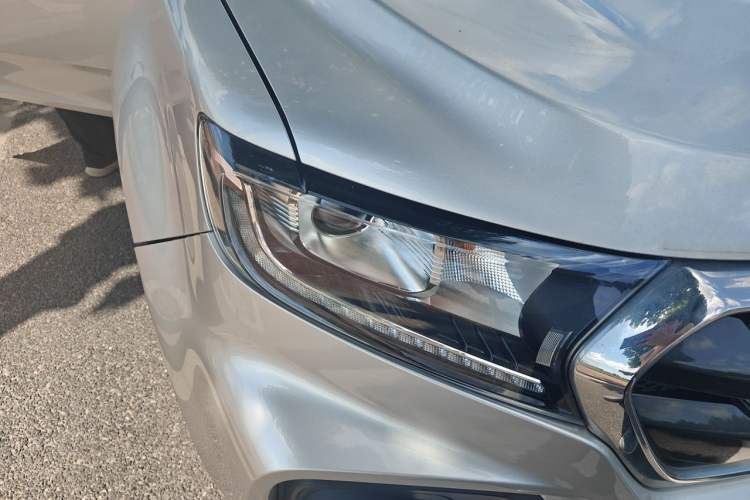 Used Great Wall Wingle 7 2021 2.0T Diesel Two-Wheel Drive Elite Version Big Double GW4D20M Right Front Headlight