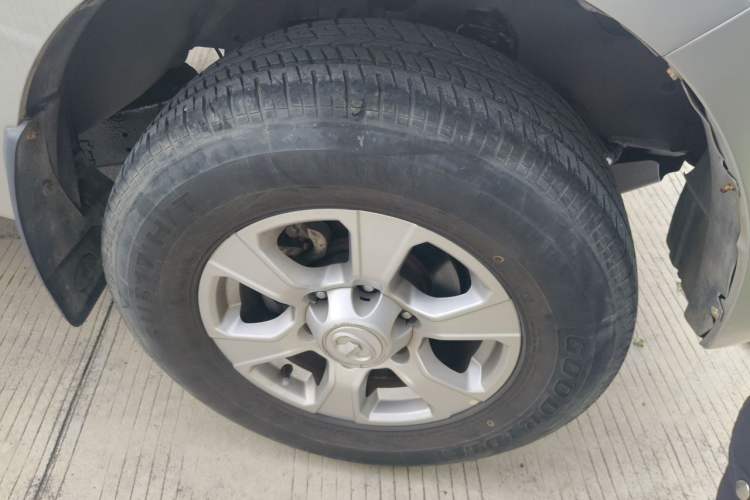 Used Great Wall Wingle 7 2021 2.0T Gasoline Two-Wheel-Drive Value Edition Compact SUV GW4C20B Right Front Wheel Hub