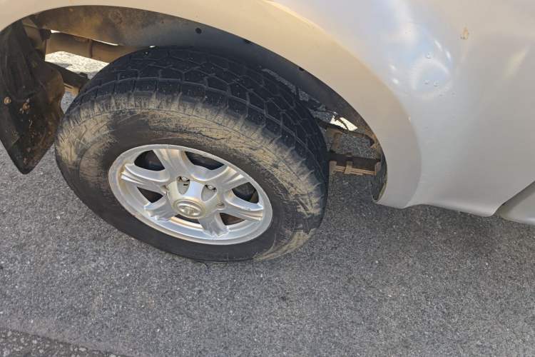 Used Great Wall Wingle 7 2021 2.0T Diesel Two-Wheel Drive Value Edition Big Double GW4D20M Right Rear Wheel Hub