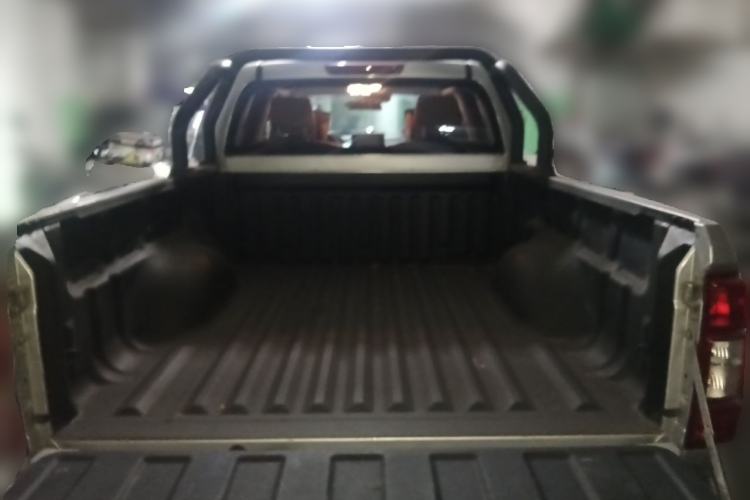 Used Great Wall Wingle 7 2021 2.0T Gasoline Two-Wheel Drive Elite Version with Large Double Cabin GW4C20B Trunk